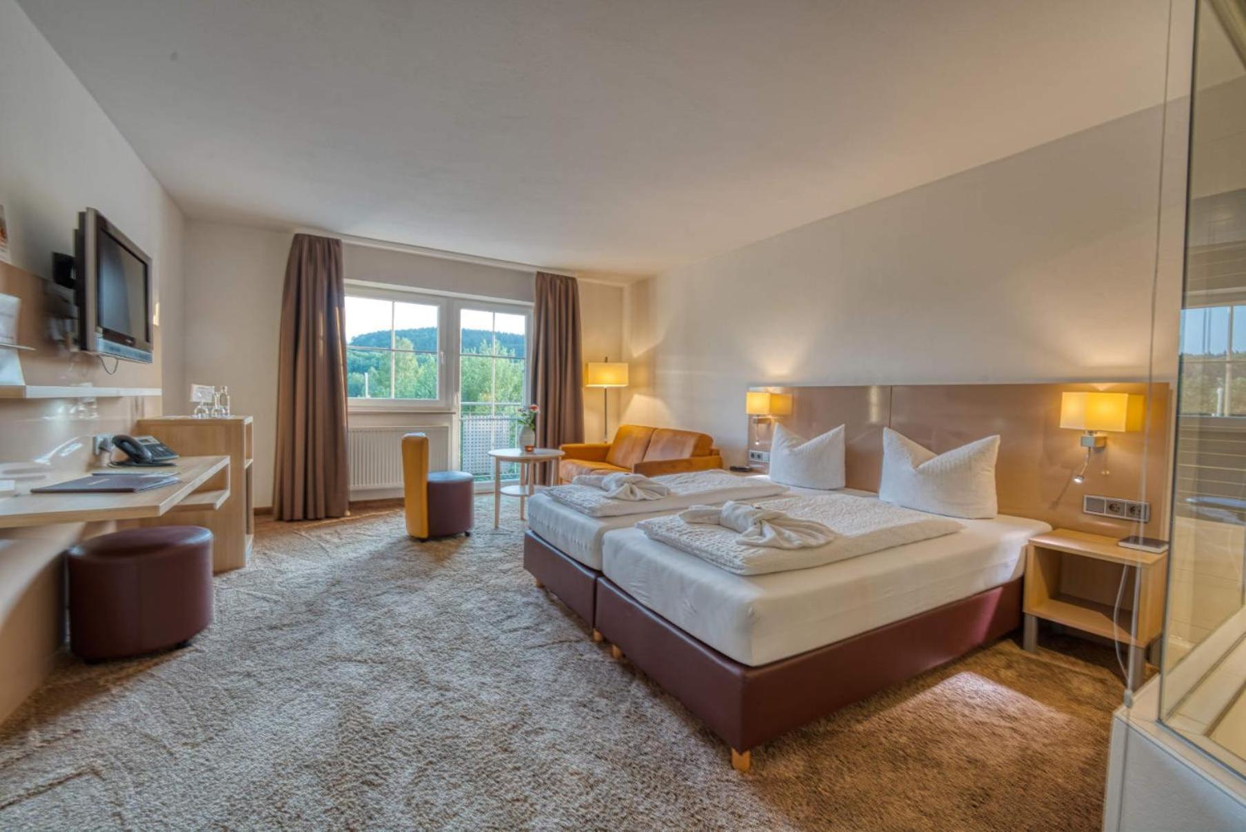 Hotel & Spa Reibener-Hof Konzell ภายนอก รูปภาพ