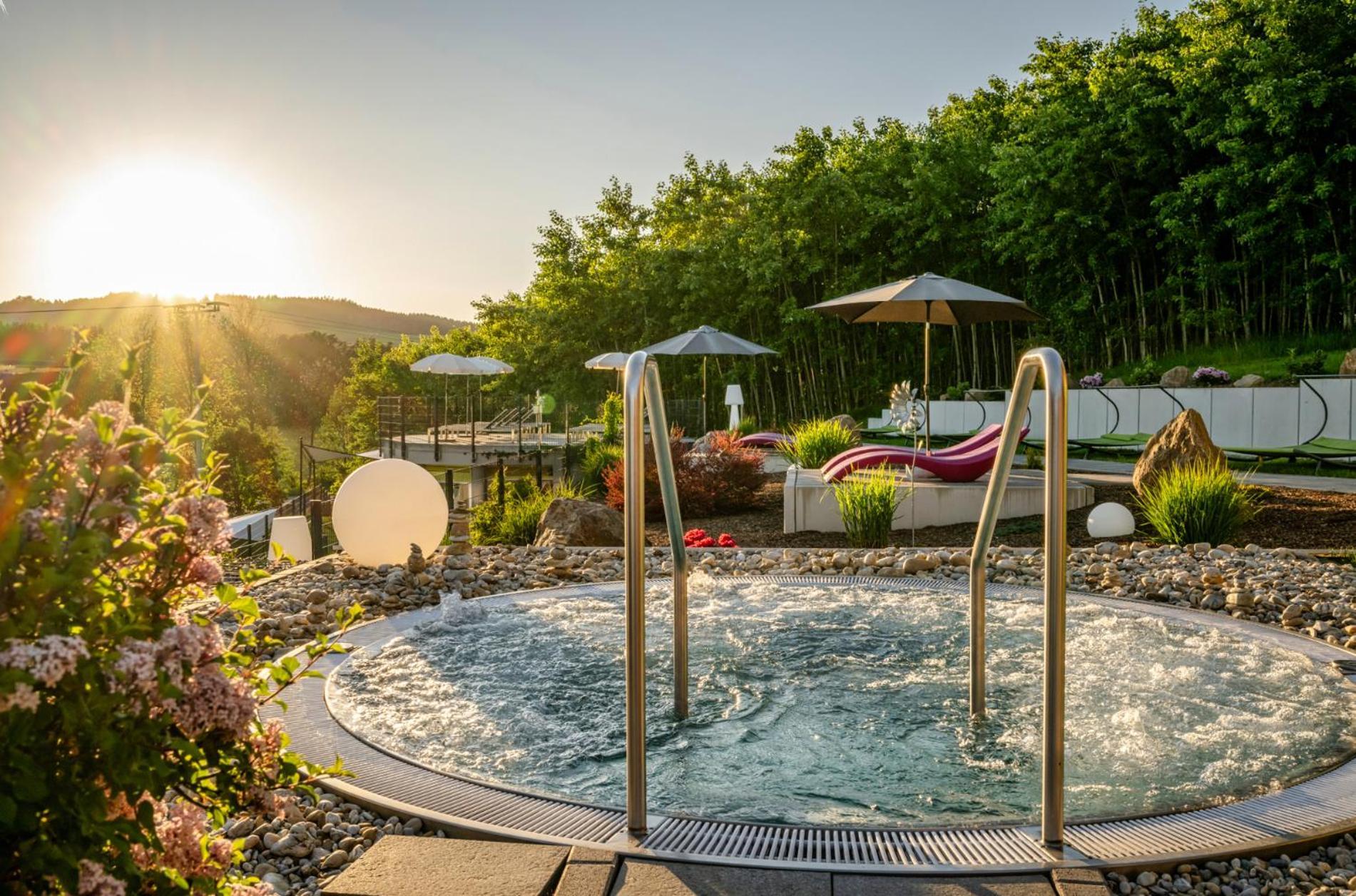 Hotel & Spa Reibener-Hof Konzell ภายนอก รูปภาพ