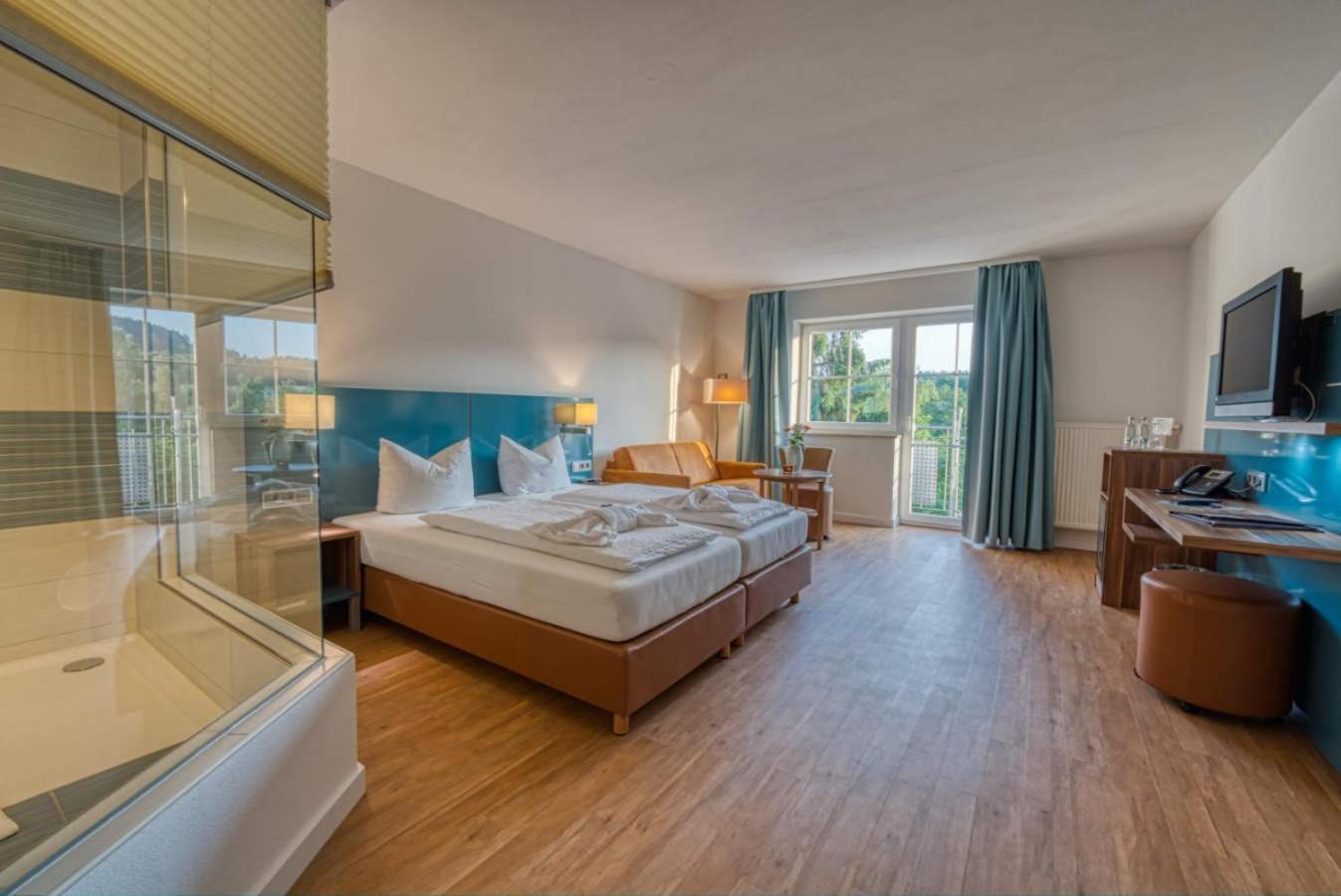 Hotel & Spa Reibener-Hof Konzell ภายนอก รูปภาพ