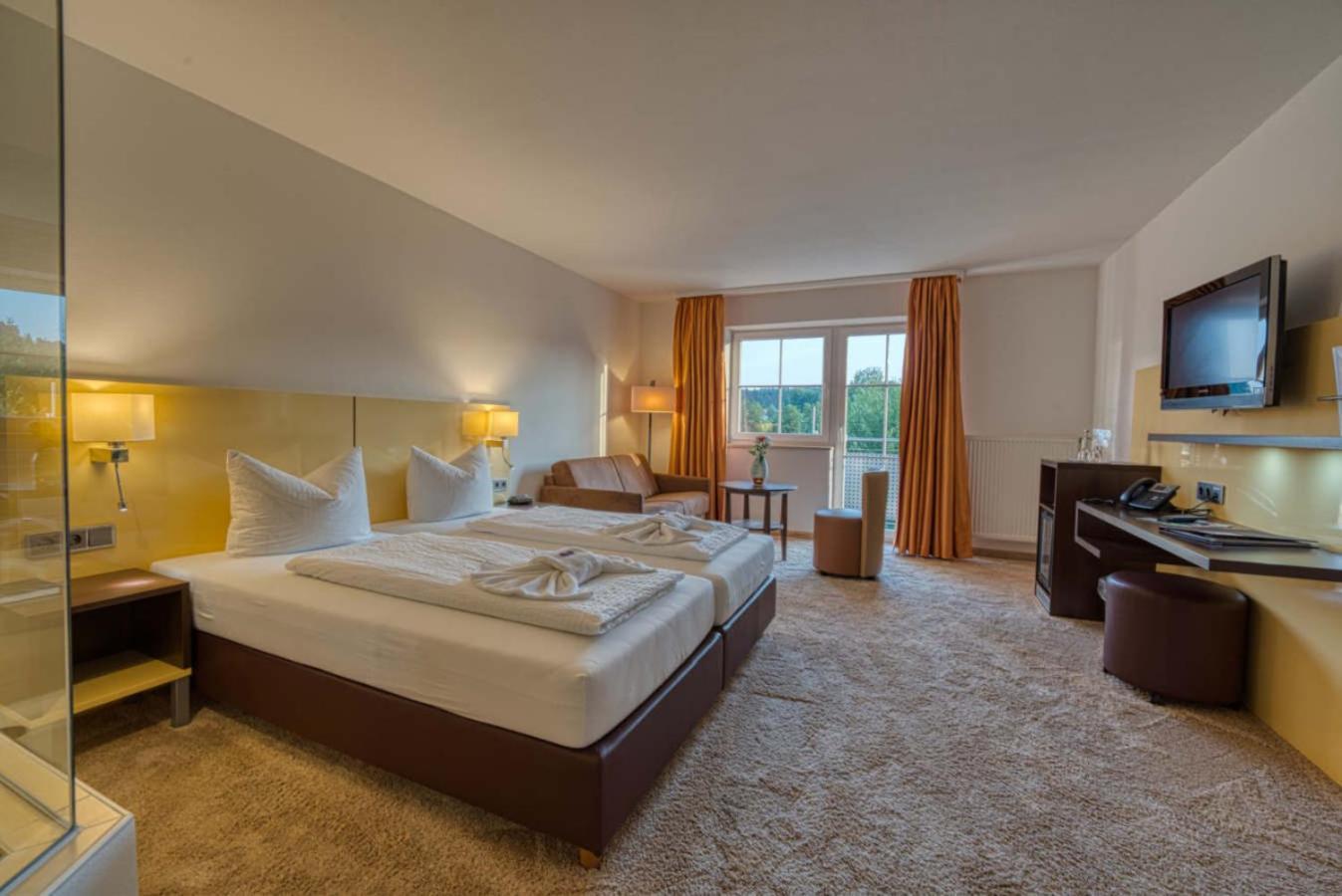 Hotel & Spa Reibener-Hof Konzell ภายนอก รูปภาพ